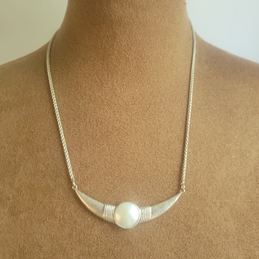 Lucky Brand Silver Tone Faux Pearl Crescent Moon Necklace 15 Inch Size Small